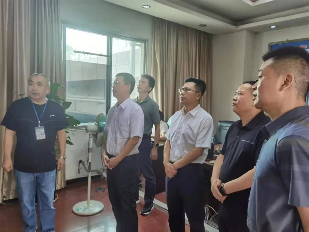 四川省交通运输厅副厅长胡洪波赴遂宁包保督导，，，，，，筑牢汛期暑期运输安全防线